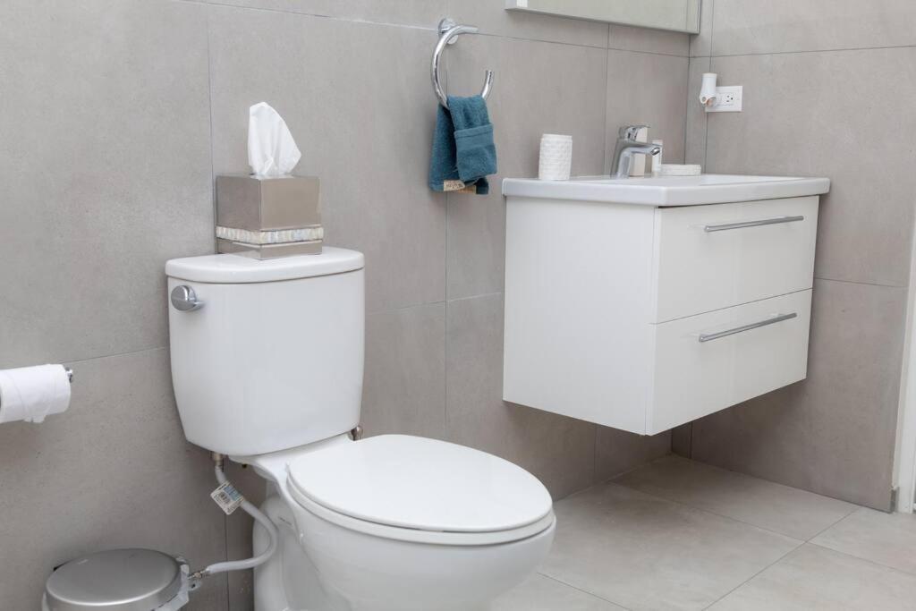 New! Cozy 1 Bedroom Condo- Gold Coast, Noord Aruba Παλμ Μπιτς Εξωτερικό φωτογραφία